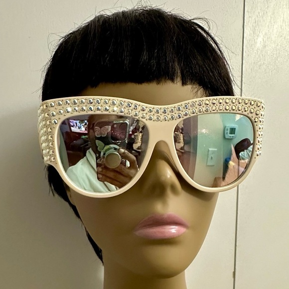GUCCI GG 135mm Crystal mirror Off white Oversized Sunglasses main image 15